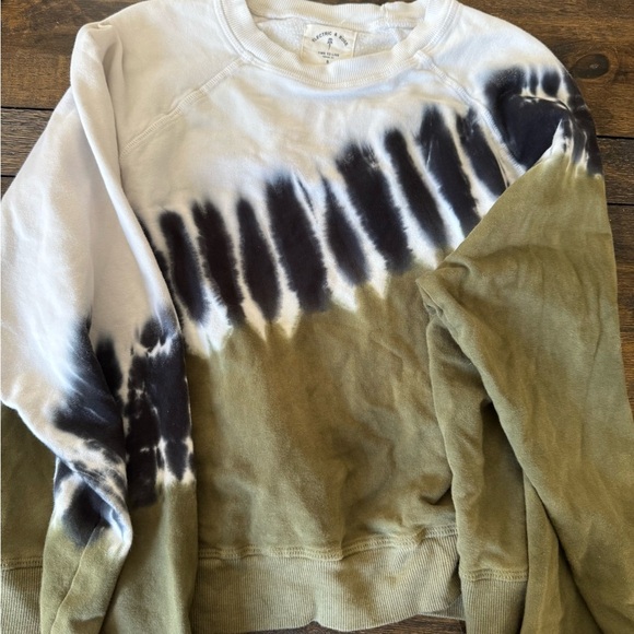 Electric & Rose Tie Dye Crew Neck Sweatshirt EUC - Picture 2 of 3